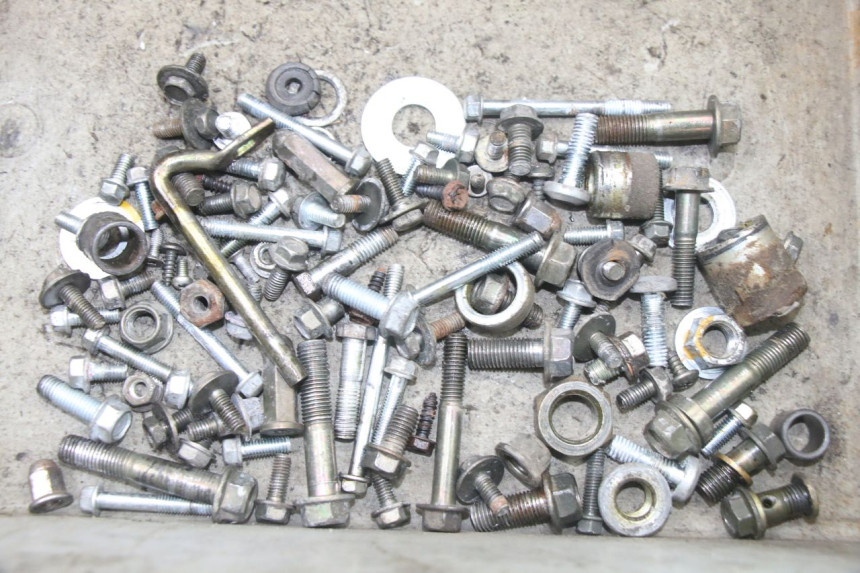 photo de BOLSA DE TORNILLERÍA TORNILLO VONROAD YIBEN 125 (2006 - 2010) - Vista principal