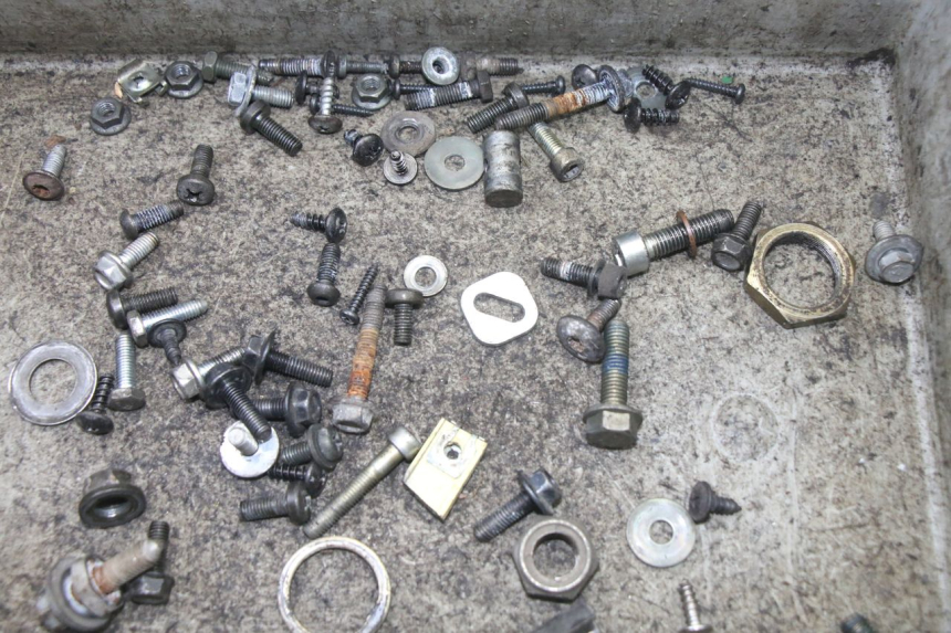 photo de TORNILLOS YAMAHA WHY 50 (1998 - 2000) - Zoom estado de uso