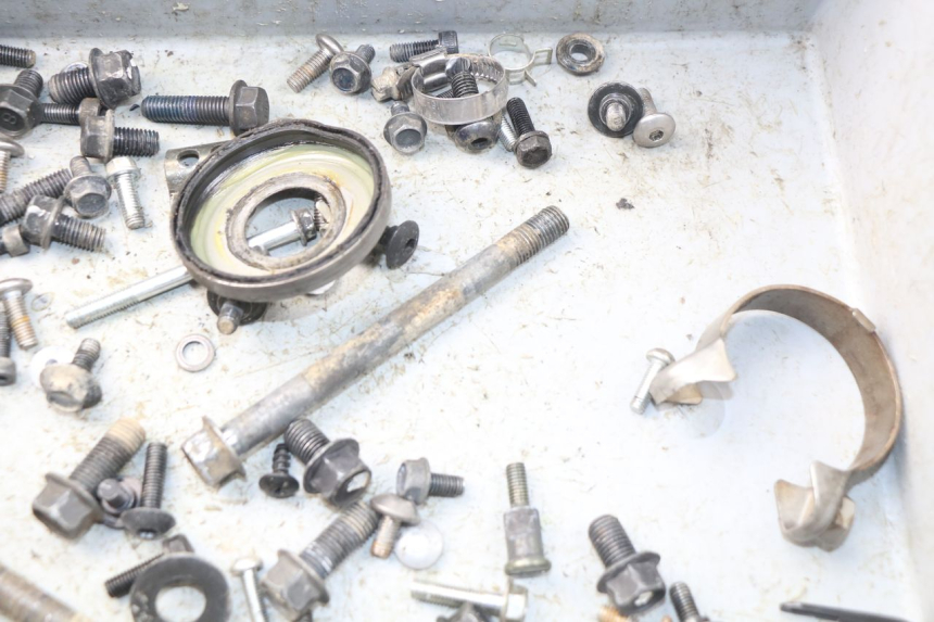 photo de TORNILLOS YAMAHA WR R 125 (2009 - 2017) - Otra perspectiva