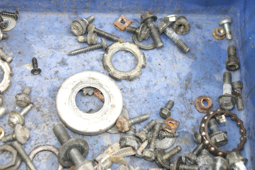 photo de BOLSA DE TORNILLERÍA TORNILLO YAMAHA X-MAX XMAX 250 (2006 - 2009) - Otra perspectiva