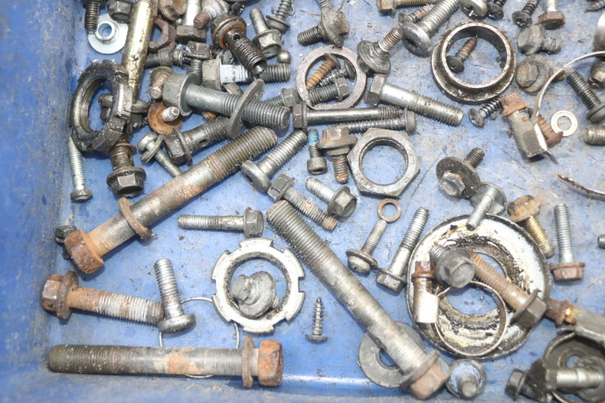 photo de BOLSA DE TORNILLERÍA TORNILLO YAMAHA X-MAX XMAX 250 (2006 - 2009) - Otra perspectiva