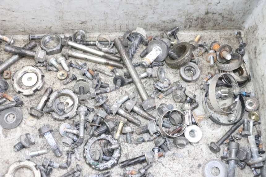 photo de BOLSA DE TORNILLERÍA TORNILLO YAMAHA XMAX X-MAX 125 (2006 - 2009) - Detalle de la pieza