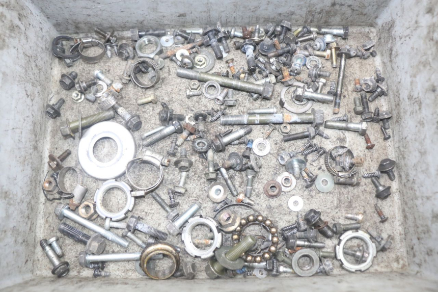 photo de BOLSA DE TORNILLERÍA TORNILLO YAMAHA XMAX X-MAX 125 (2006 - 2009) - Vista principal