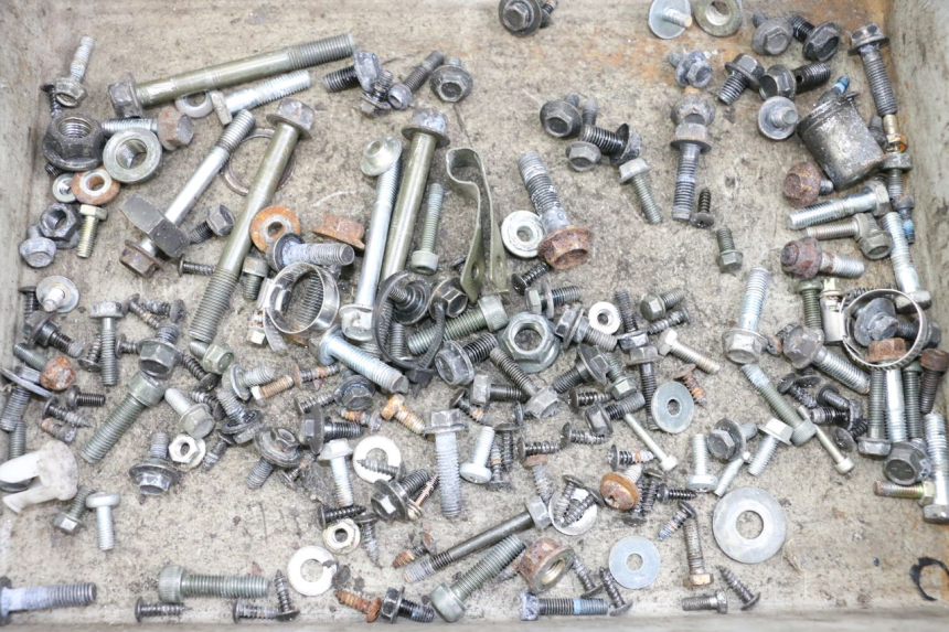 photo de BOLSA DE TORNILLERÍA TORNILLO YAMAHA XMAX X-MAX 125 (2006 - 2009) - Detalle de la pieza