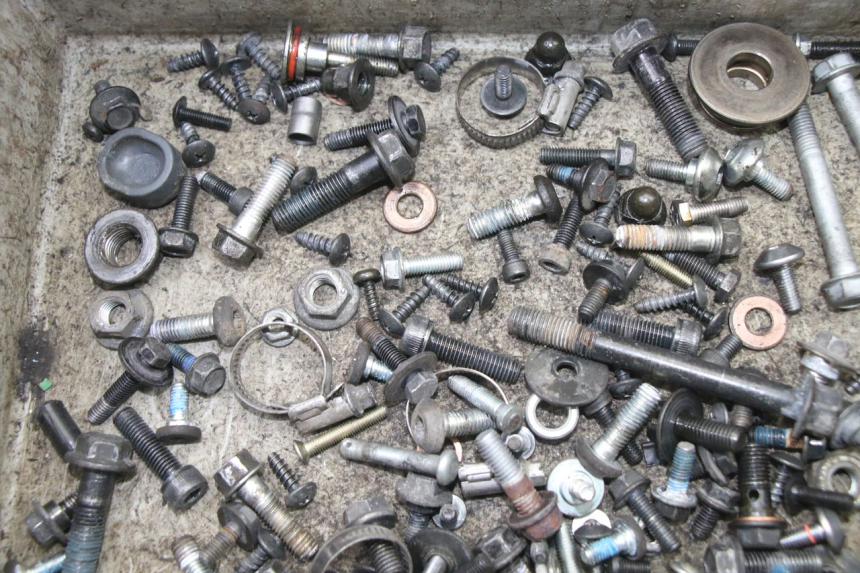 photo de BOLSA DE TORNILLERÍA TORNILLO YAMAHA X-MAX XMAX 125 (2010 - 2013) - Detalle de la pieza