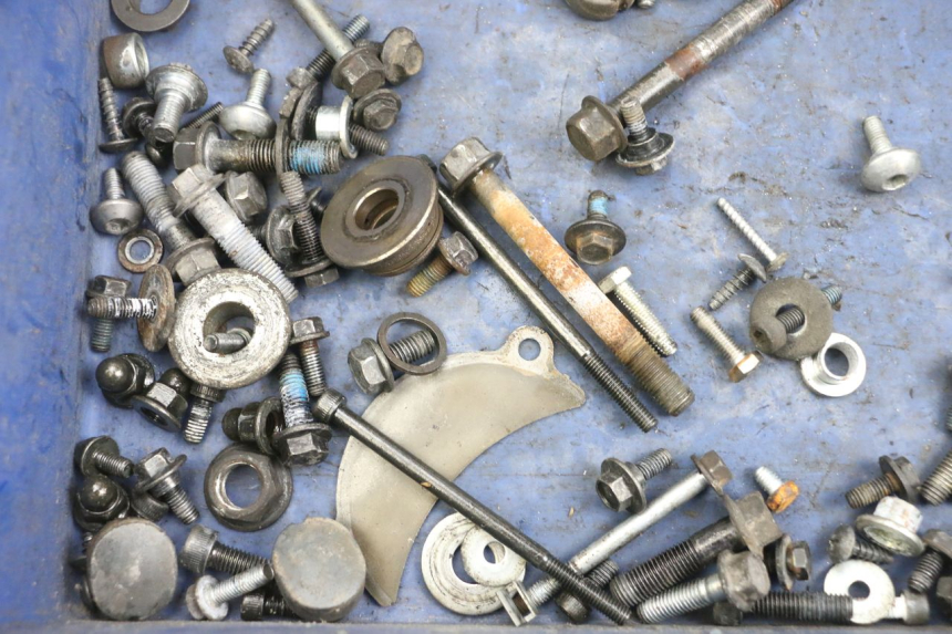 photo de BOLSA DE TORNILLERÍA TORNILLO YAMAHA X-MAX XMAX 125 (2010 - 2013) - Otra perspectiva