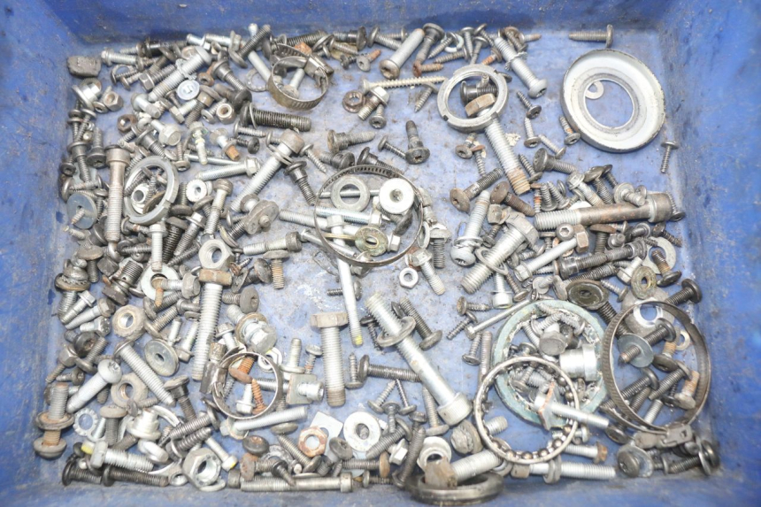 photo de BOLSA DE TORNILLERÍA TORNILLO PIAGGIO X10 125 (2012 - 2017) - Vista principal