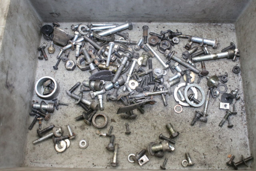 photo de BOLSA DE TORNILLERÍA TORNILLO PIAGGIO X9 EVOLUTION 250 (2003 - 2007) - Vista principal