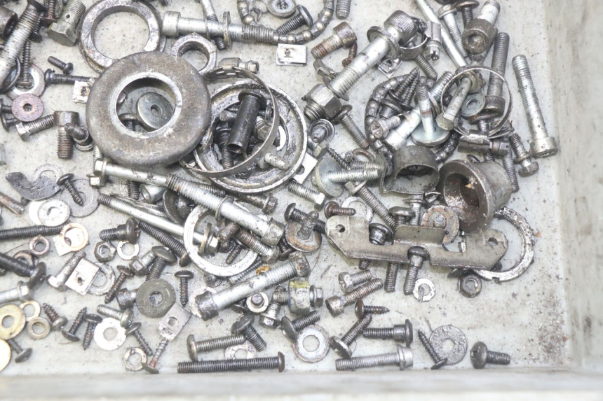 photo de BOLSA DE TORNILLERÍA TORNILLO PIAGGIO XEVO - X EVO 125 (2007 - 2017) - Detalle de la pieza