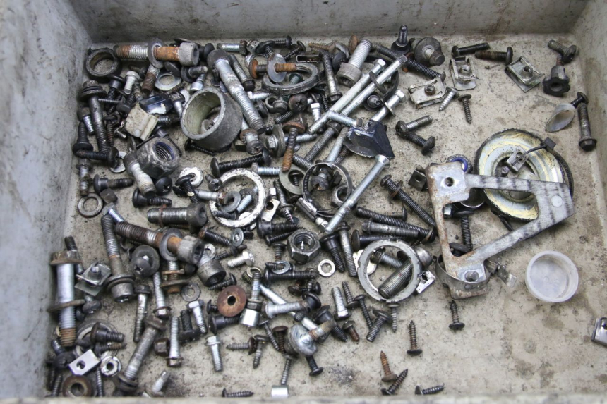 photo de BOLSA DE TORNILLERÍA TORNILLO PIAGGIO XEVO - X EVO 125 (2007 - 2017) - Vista principal