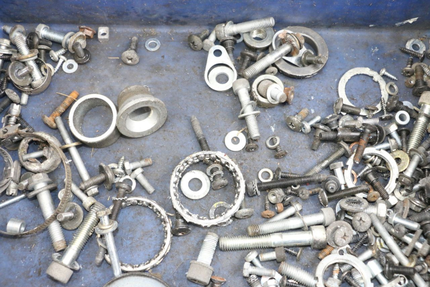 photo de BOLSA DE TORNILLERÍA TORNILLO PIAGGIO XEVO - X EVO 125 (2007 - 2017) - Detalle de la pieza