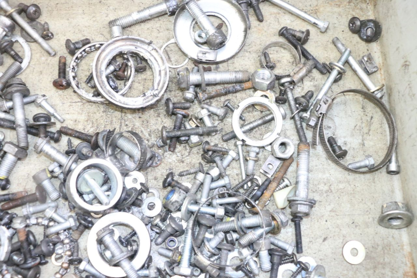 photo de BOLSA DE TORNILLERÍA TORNILLO PIAGGIO XEVO - X EVO 125 (2007 - 2017) - Detalle de la pieza