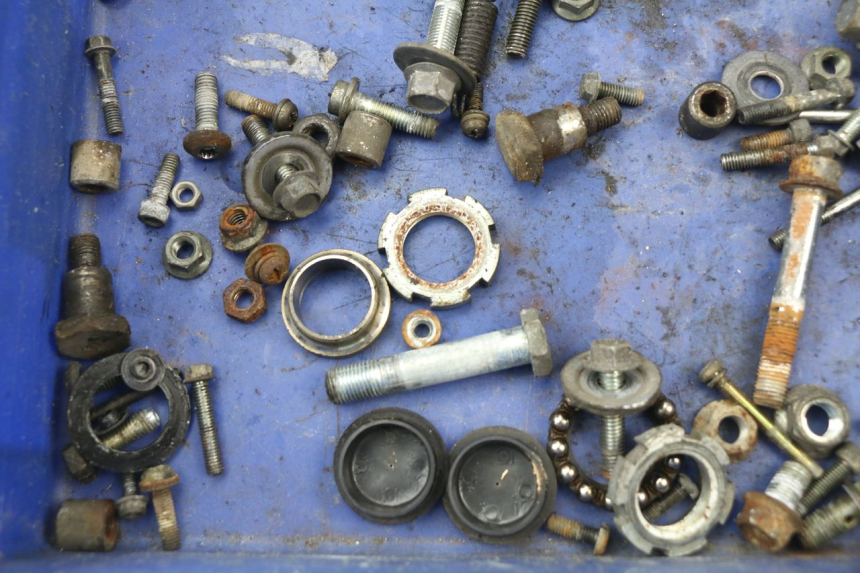 photo de TORNILLOS YAMAHA XJN XJ N DIVERSION 600 (1994 - 1997) - Detalle de la pieza