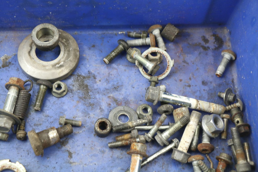 photo de TORNILLOS YAMAHA XJN XJ N DIVERSION 600 (1994 - 1997) - Otra perspectiva