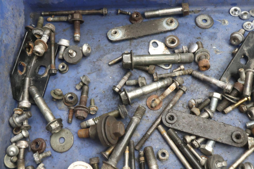 photo de TORNILLOS YAMAHA XJR 1300 (1998 - 2002) - Primer plano técnico