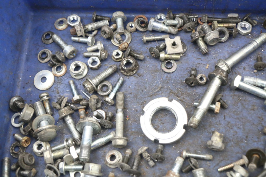 photo de TORNILLOS HYOSUNG XRX 125 (2000 - 2008) - Detalle de la pieza