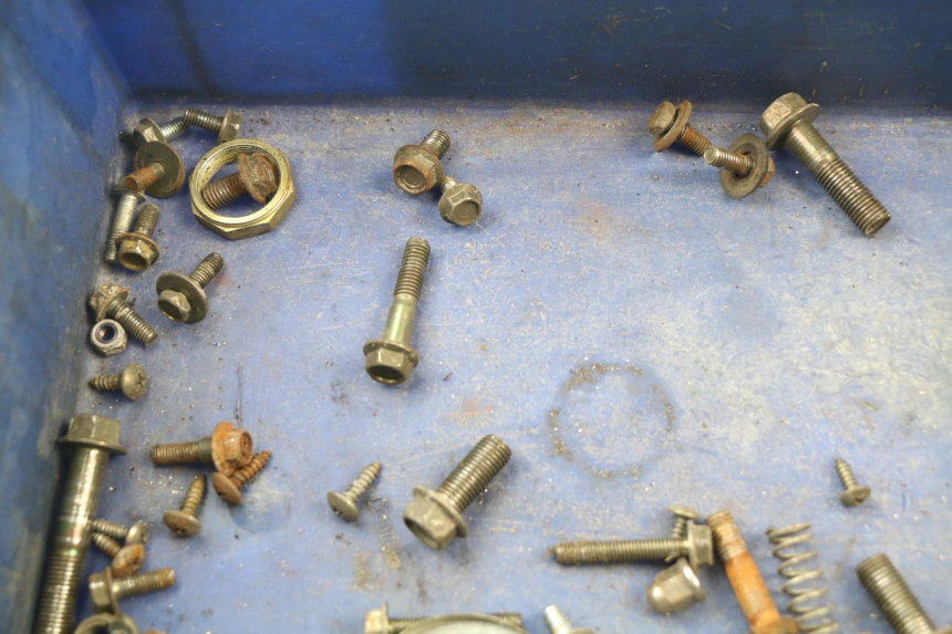 photo de TORNILLOS KINROAD XT T-8 125 (2006 - 2006) - Otra perspectiva