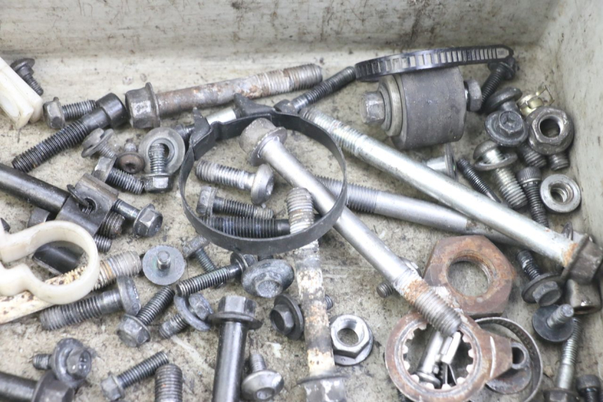 photo de BOLSA DE TORNILLERÍA TORNILLO YAMAHA XT X 660 (2004 - 2016) - Otra perspectiva