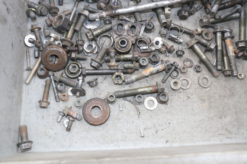 photo de TORNILLOS SHINERAY XY150STE 150 - Detalle de la pieza