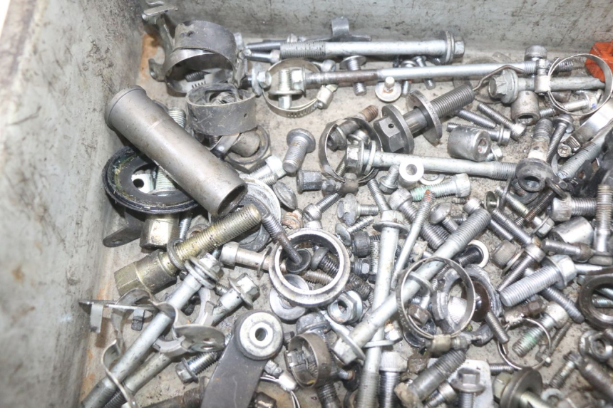 photo de BOLSA DE TORNILLERÍA TORNILLO YAMAHA FJR ABS 1300 (2006 - 2012) - Detalle de la pieza