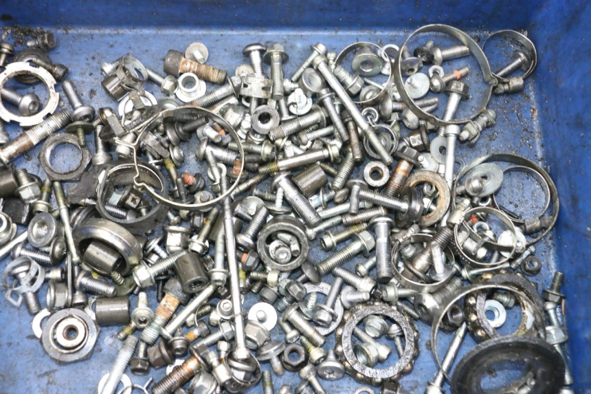 photo de TORNILLOS YAMAHA FZ1 FAZER 1000 (2007 - 2009) - Detalle de la pieza