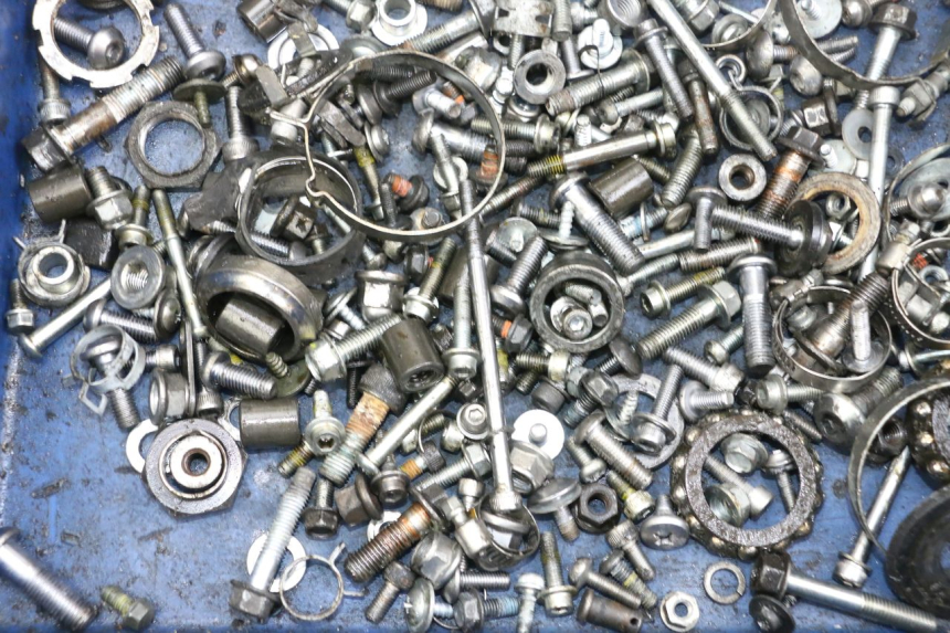 photo de TORNILLOS YAMAHA FZ1 FAZER 1000 (2007 - 2009) - Zoom estado de uso