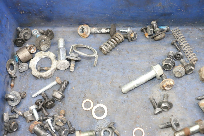 photo de TORNILLOS YAMAHA NEO'S NEOS 2T EASY 50 (2013 - 2016) - Otra perspectiva