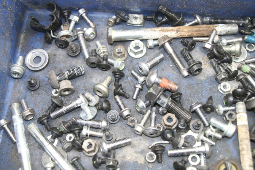 photo de TORNILLOS YAMAHA TRACER 7 700 (2020 - 2024) - Detalle de la pieza