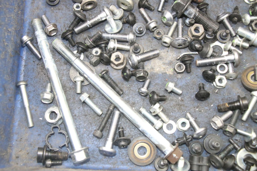 photo de TORNILLOS YAMAHA TRACER 7 700 (2020 - 2024) - Otra perspectiva