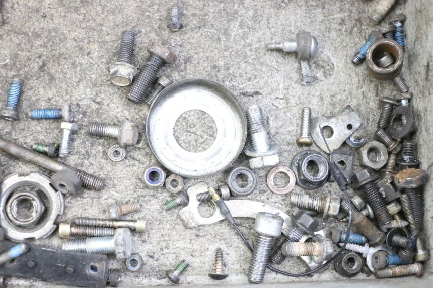 photo de TORNILLOS YAMAHA TZR 50 (2008 - 2016) - Zoom estado de uso