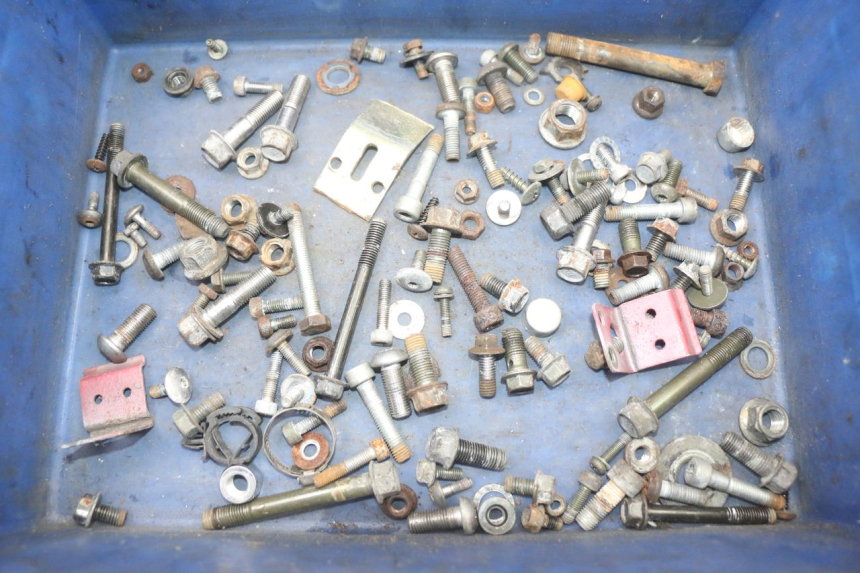 photo de TORNILLOS YAMAHA XVS DRAG STAR DRAGSTAR 650 (1997 - 2007) - Vista principal