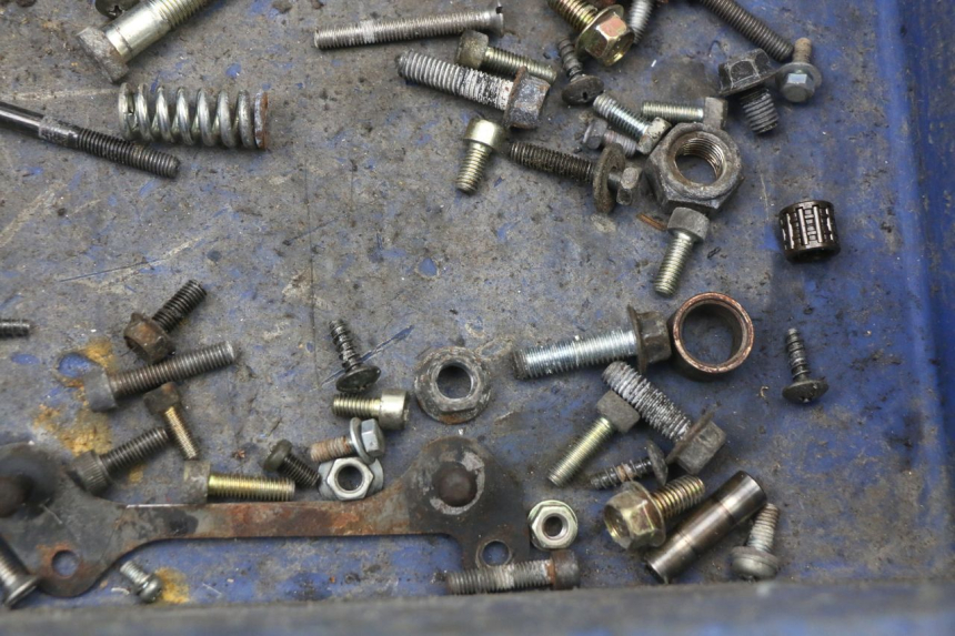 photo de TORNILLOS YAMAHA YE ZEST 50 (1992 - 1998) - Primer plano técnico