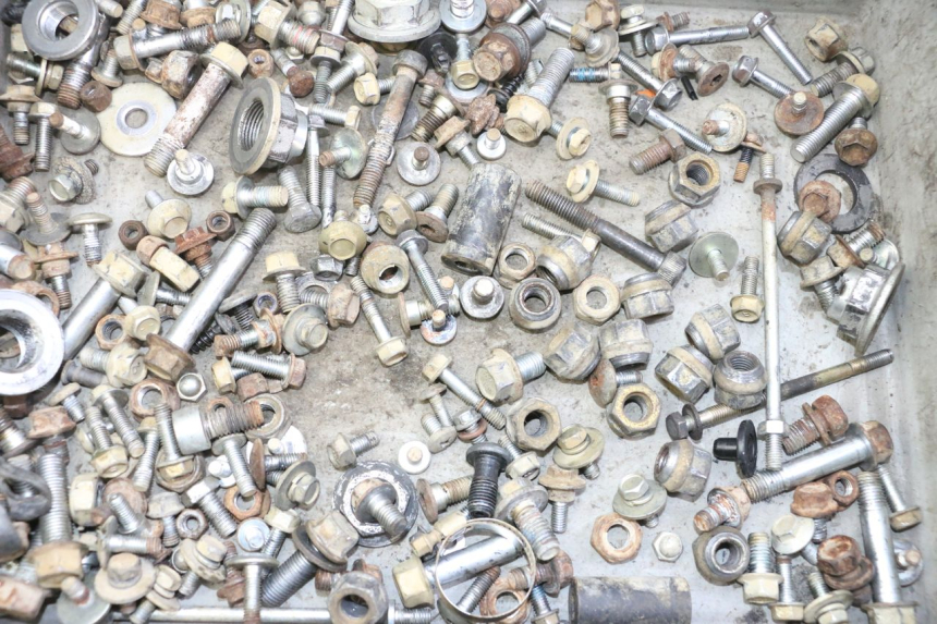 photo de TORNILLOS YAMAHA YFM GRIZZLY 550 (2008 - 2015) - Detalle de la pieza