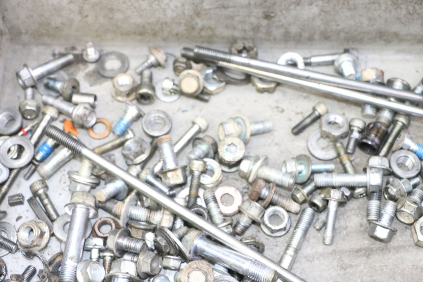 photo de TORNILLOS YAMAHA YFM R RAPTOR 250 (2008 - 2014) - Zoom estado de uso