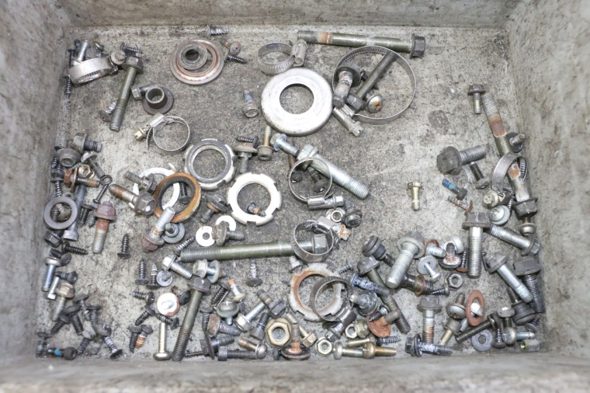 photo de BOLSA DE TORNILLERÍA TORNILLO YAMAHA YP MAJESTY 125 (2007 - 2010) - Vista principal