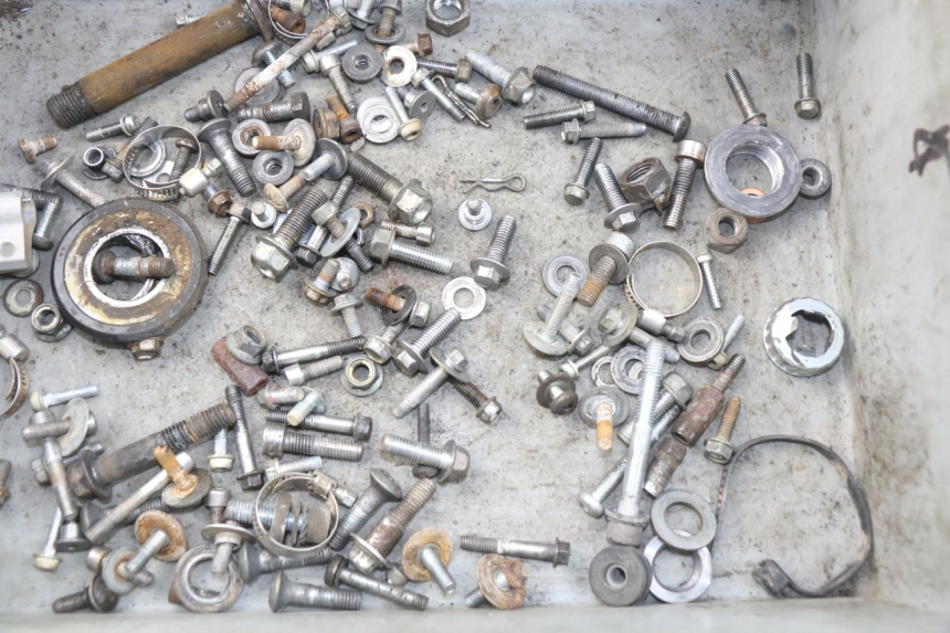 photo de TORNILLOS YAMAHA YZ-F YZF 250 (2014 - 2018) - Detalle de la pieza