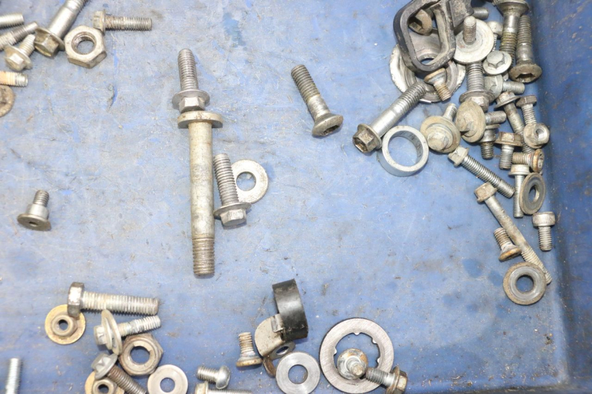 photo de TORNILLOS YAMAHA YZ-F YZF 250 (2014 - 2018) - Otra perspectiva