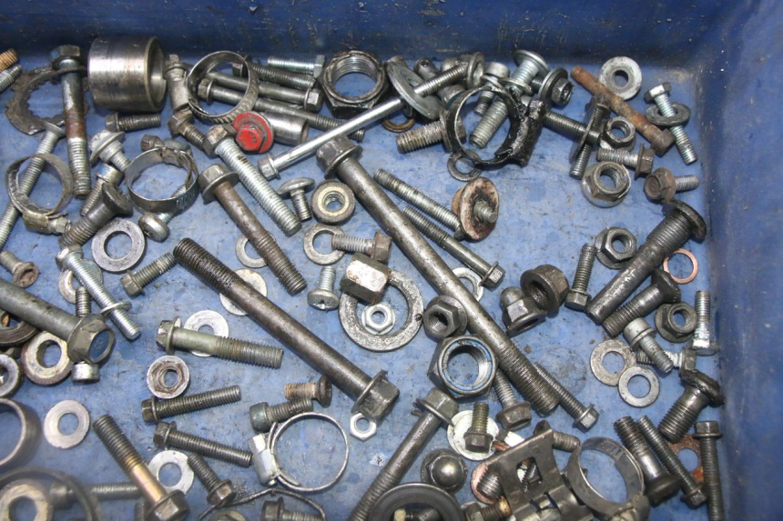 photo de TORNILLOS YAMAHA YZ 125 (1998 - 2005) - Zoom estado de uso