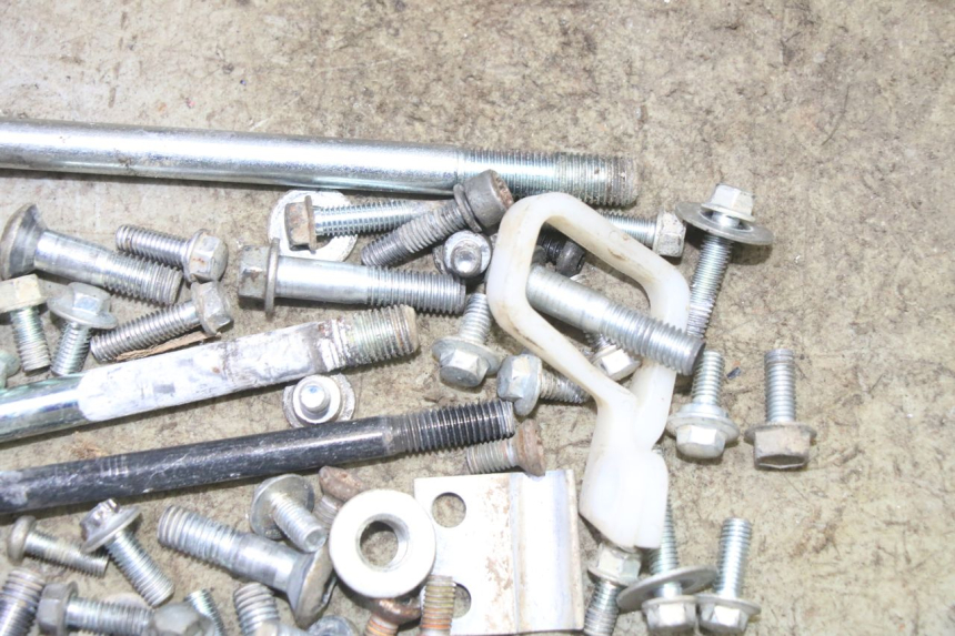 photo de TORNILLOS YAMAHA YZ 85 (2022 - 2025) - Zoom estado de uso