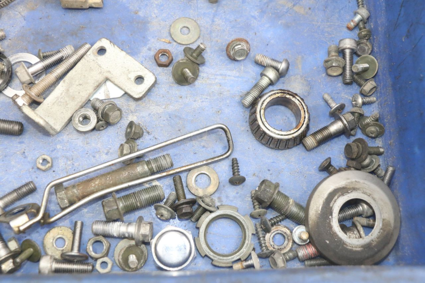 photo de BOLSA DE TORNILLERÍA TORNILLO YAMAHA YZF R THUNDERCAT 600 (1996 - 2003) - Zoom estado de uso