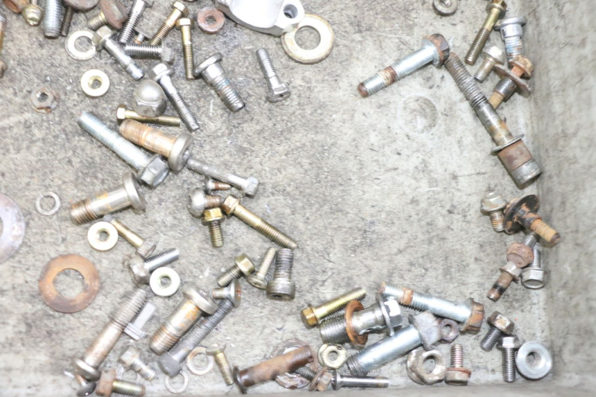 photo de TORNILLOS KYMCO ZING 125 (1997 - 2003) - Primer plano técnico