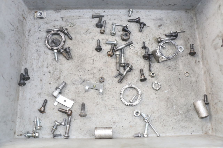 photo de BOLSA DE TORNILLERÍA TORNILLO PIAGGIO ZIP 2T 50 (2009 - 2019) - Vista principal