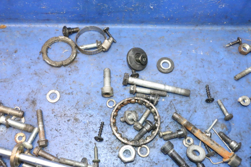 photo de BOLSA DE TORNILLERÍA TORNILLO PIAGGIO ZIP 2T 50 (2009 - 2019) - Detalle de la pieza