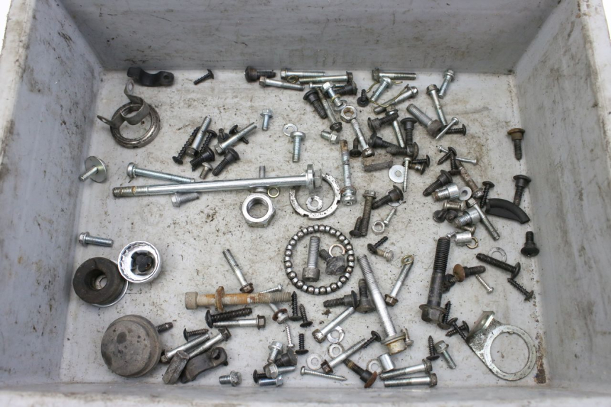 photo de BOLSA DE TORNILLERÍA TORNILLO PIAGGIO ZIP 4T 50 (2018 - 2020) - Detalle de la pieza