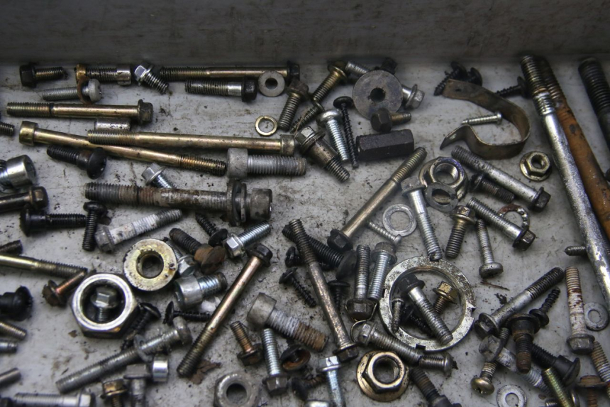 photo de BOLSA DE TORNILLERÍA TORNILLO PIAGGIO ZIP 4T 50 (2018 - 2020) - Vista general del producto