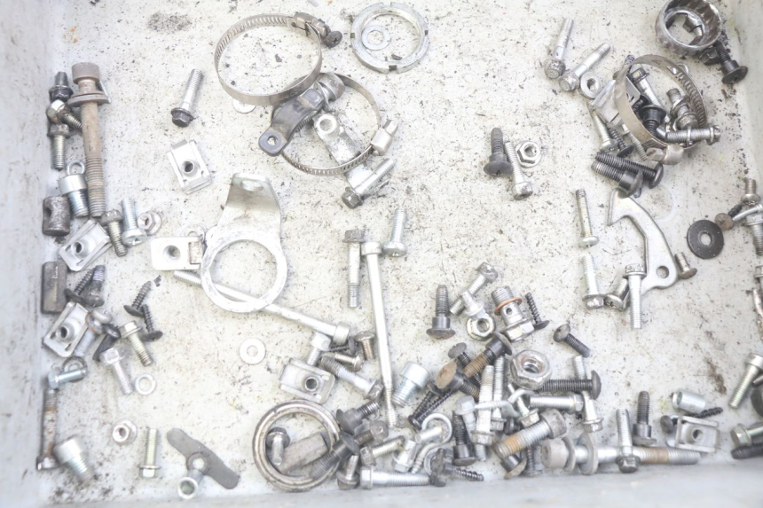 photo de BOLSA DE TORNILLERÍA TORNILLO PIAGGIO ZIP 4T 50 (2018 - 2020) - Detalle de la pieza