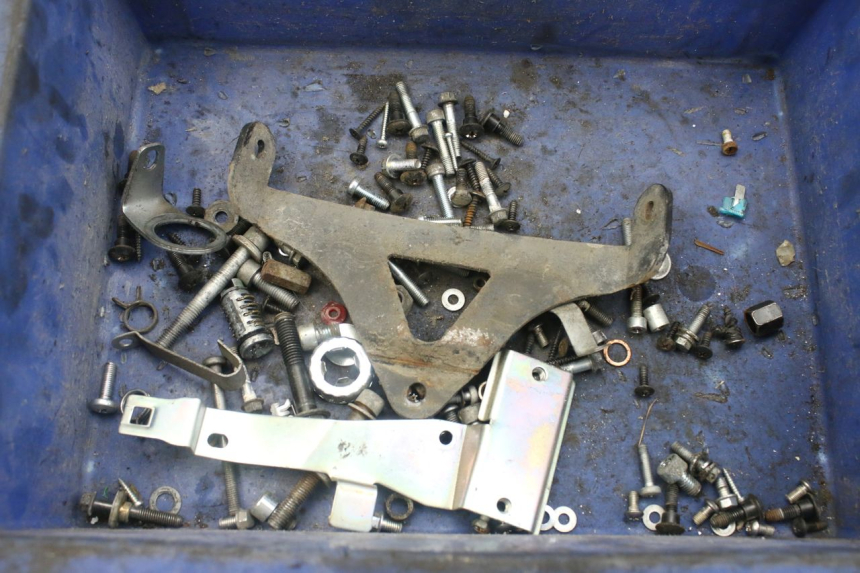 photo de BOLSA DE TORNILLERÍA TORNILLO PIAGGIO ZIP 4T 50 (2018 - 2020) - Vista principal