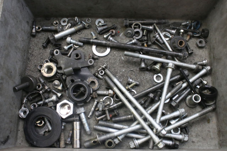 photo de BOLSA DE TORNILLERÍA TORNILLO KAWASAKI ZX-6R ZX6R 600 (1995 - 1997) - Vista principal