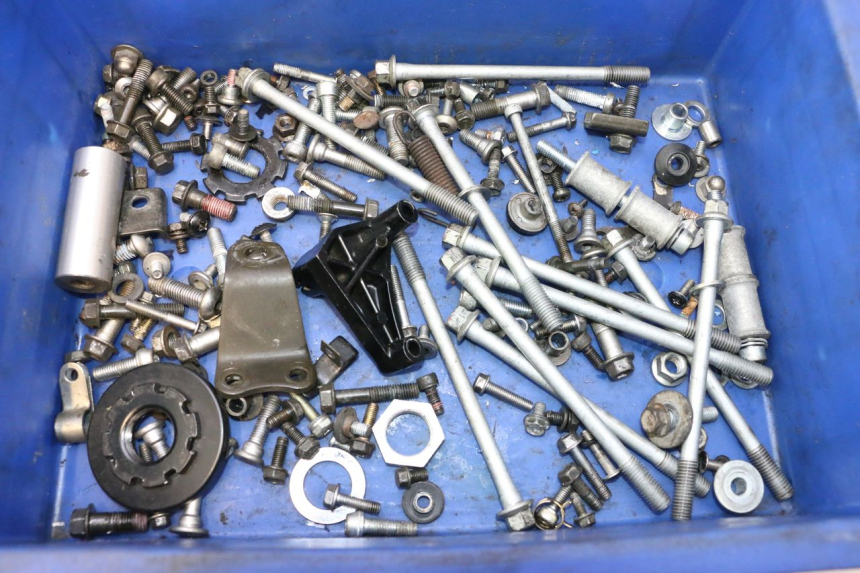 photo de TORNILLOS KAWASAKI ZX-6R ZX6R 600 (2000 - 2002) - Vista principal