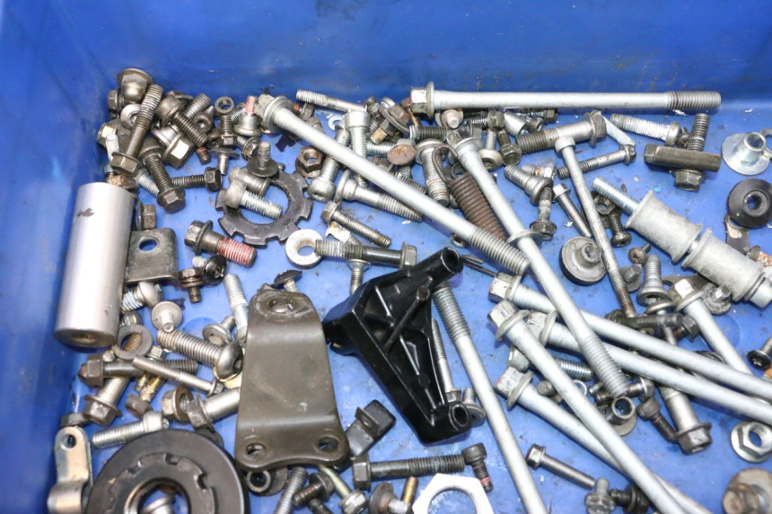 photo de TORNILLOS KAWASAKI ZX-6R ZX6R 600 (2000 - 2002) - Zoom estado de uso